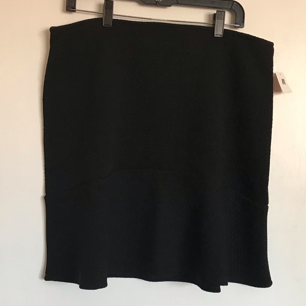 Yessica Black Skirt - Size M